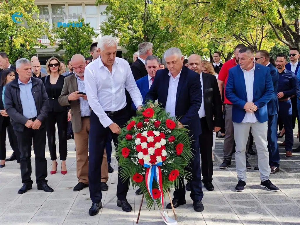 FOTO | Sjećanjem na branitelje započelo obilježavanje Dana grada Čapljine