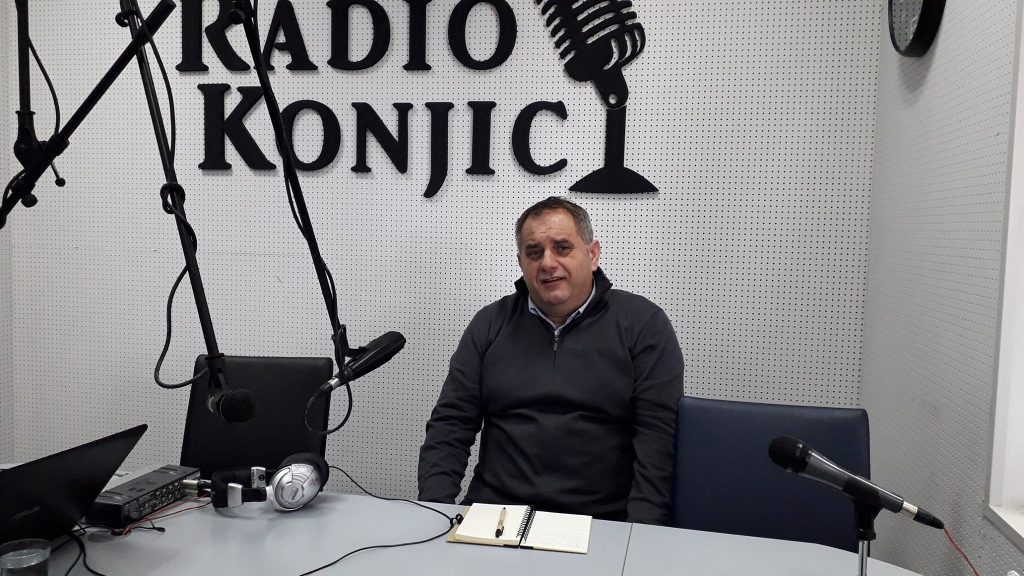 Devastirano dječije igralište na Luci, dijelovi parkovskog mobilijara uništeni Devastirano dječije igralište na Luci, dijelovi parkovskog mobilijara uništeni