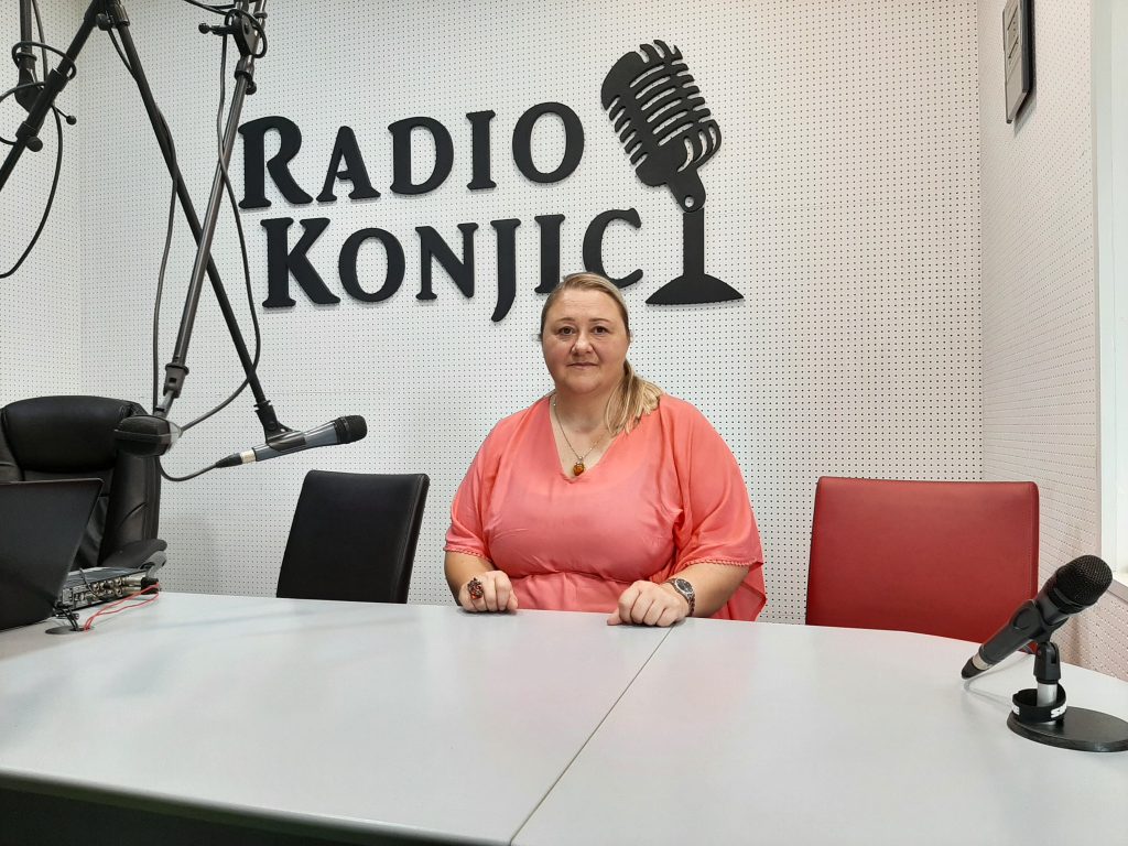 Festival ženskog stvaralaštva i umjetnosti “Mozaik” Festival ženskog stvaralaštva i umjetnosti “Mozaik”