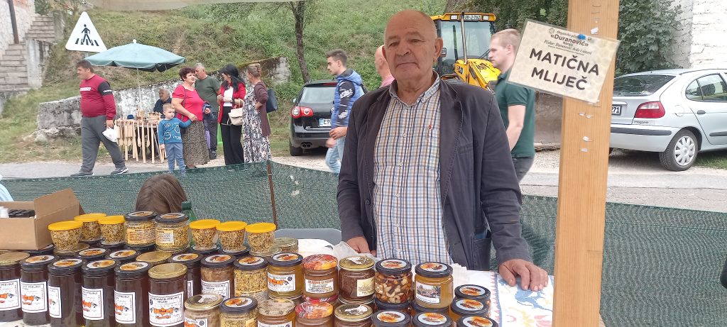 Konjički pčelari zadovoljni ovogodišnjom sezonom Konjički pčelari zadovoljni ovogodišnjom sezonom