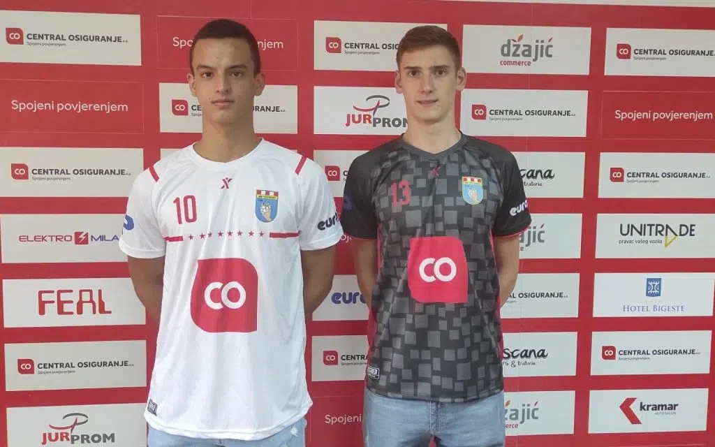 Mladi rukometaši Matej Šimić i Milan Dedić potpisali ugovore s Izviđačem