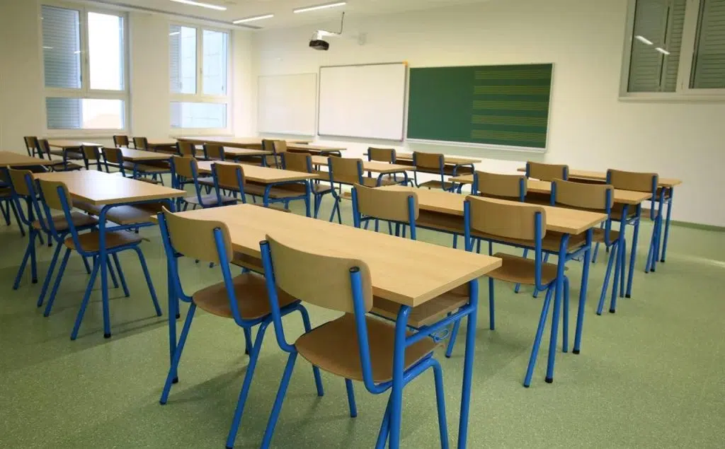 Pada broj učenika u školama u BiH, tisuće se ispisalo tijekom jedne školske godine