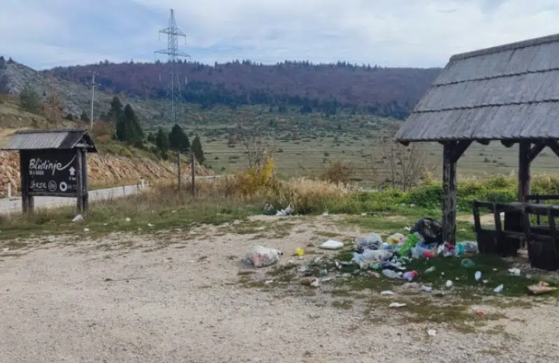 FOTO KRITIKA: I ovo je Park prirode Blidinje?! Ovo je nečija sramota!