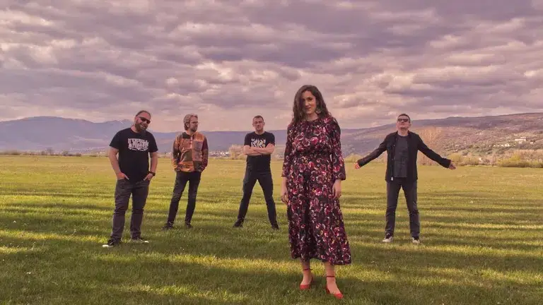 ‘MIRNA BOSNA’ / 4 Hombres & Flowery predstavio album prvijenac: ”Portugal ima fado, Argentina tango, a BiH ima svoj blues – sevdah’