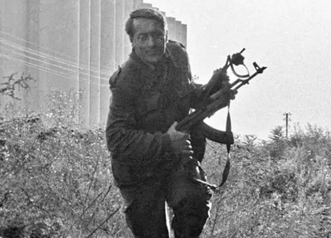 Na današnji dan 1991. poginuo je legendarni vukovarski zapovjednik Blago Zadro