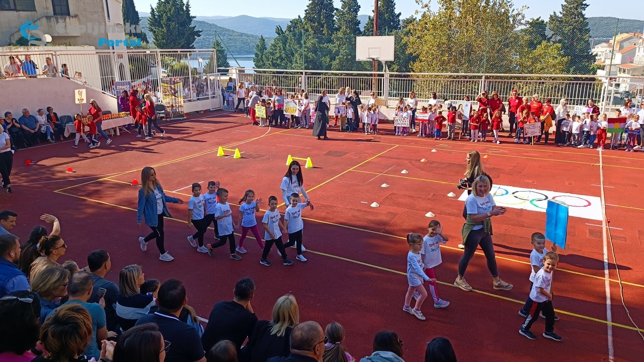 FOTO | Ekipa Dječjeg vrtića Čapljina nastupila na maloj olimpijadi predškolskih ustanova