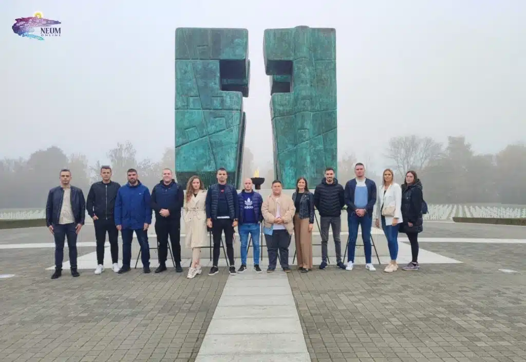 FOTO | Neumska Mladež posjetila Vukovar i memorijalna mjesta Domovinskog rata