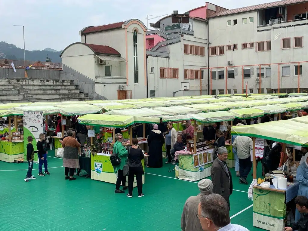 “Konjic Food Fest 2022”: Vrijedne BH žene predstavile svoje stvaralaštvo