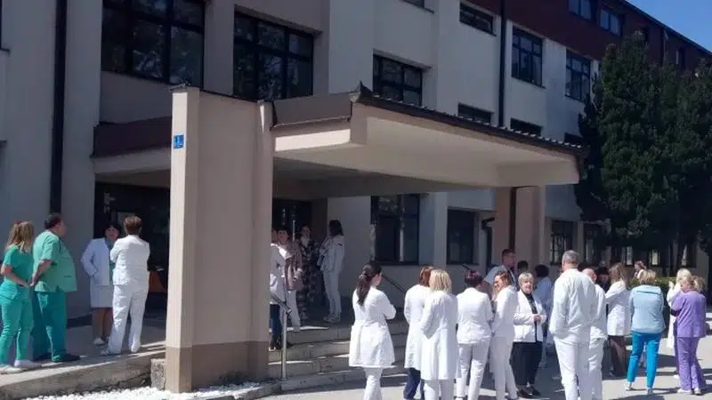 Sindikat pomoćnih radnika u zdravstvu HBŽ-a: Idućega tjedna sastanak s pregovaračkim timom Vlade HBŽ-a