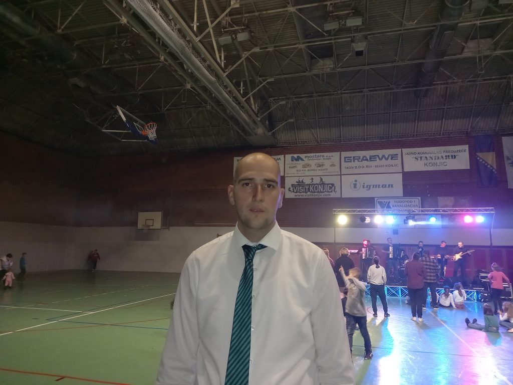 Konjic: Održan humanitarni koncert za Tijanu Redžić