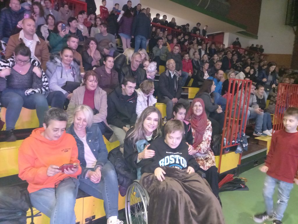 Konjic: Održan humanitarni koncert za Tijanu Redžić