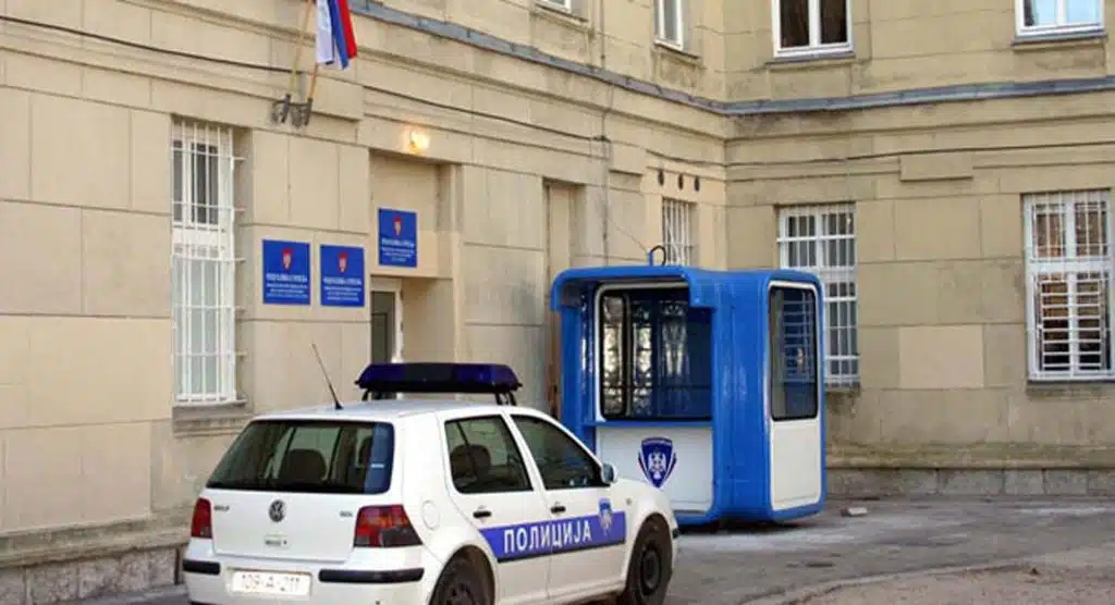 Policija im napravila zasjedu: Dvije osobe uhapšene zbog 30 kg droge