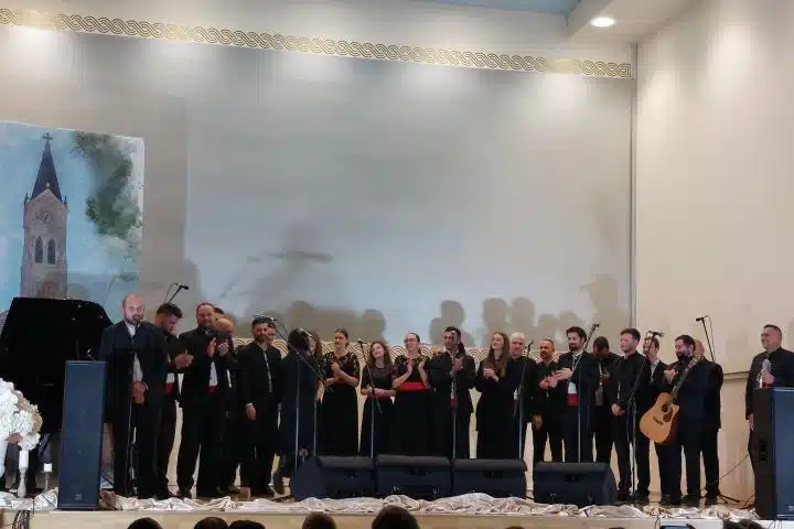 Posušje još jednom pokazalo veliko srce na humanitarnom koncertu „Ovo nije za u vitar, u pitanju je ljubav“