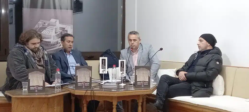 Konjic: Promovisana knjiga „Hercegovački krugovi pakla“ prof. Edima Šatora