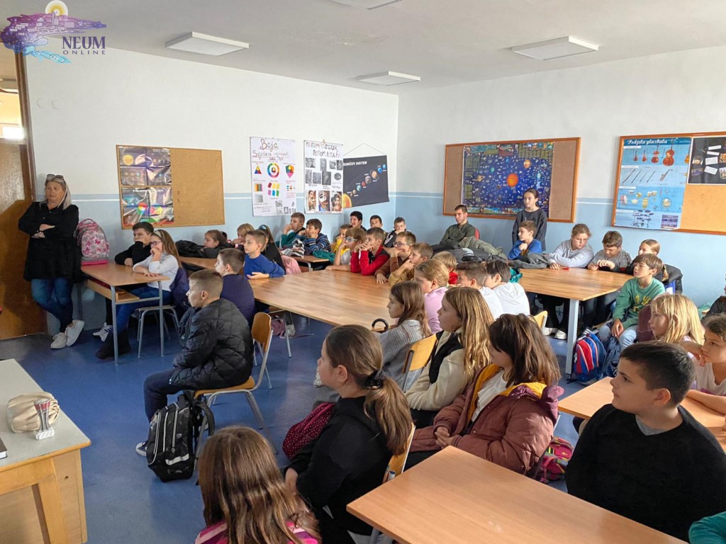 FOTO | Osnovnoškolcima održano edukativno predavanje o bitci za Vukovar