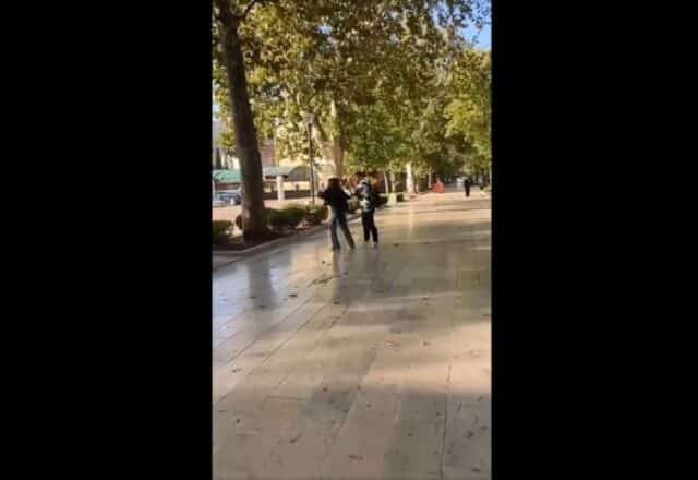 Mostar: Maltretirao djevojku u javnosti, evo kako su reagirali prolaznici | HIP.ba