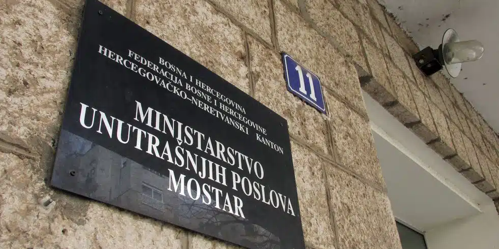 Ukradeno auto u Mostaru | Starmo