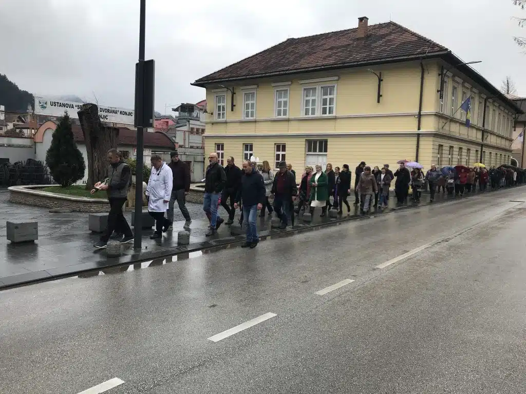 Održana protestna šetnja radnika Doma zdravlja Konjic