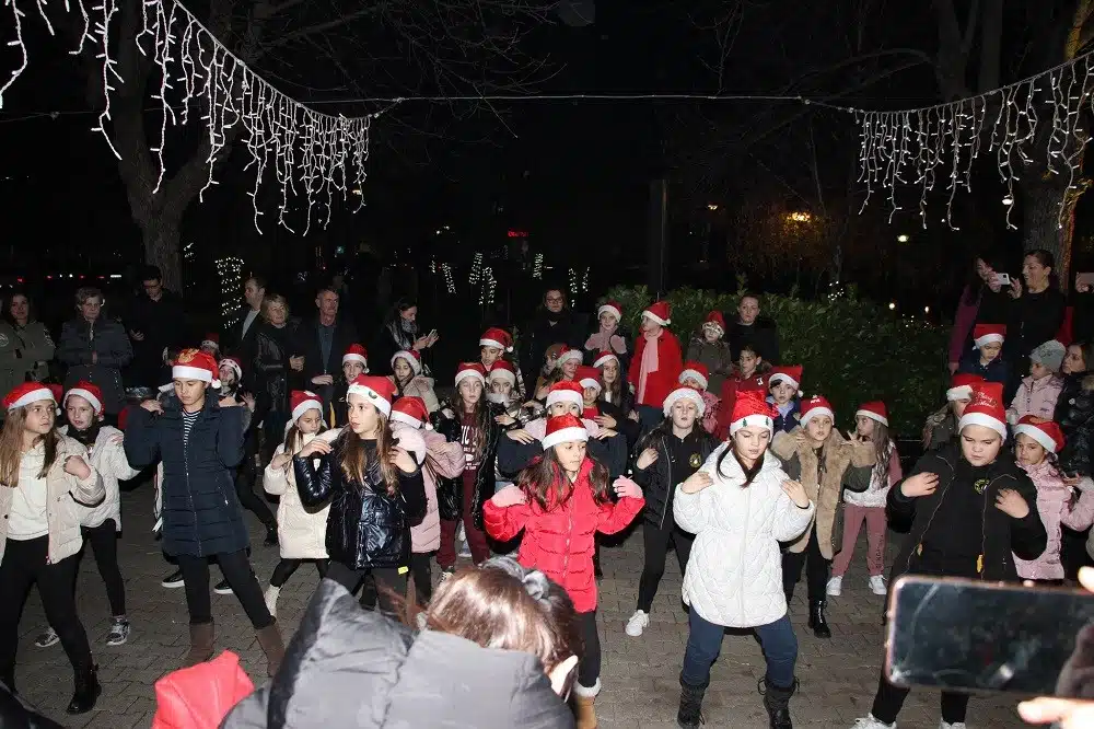 Manifestacija ”Božić u Posušju” okupila veliki broj građana
