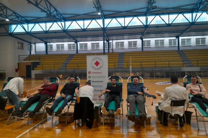 sjajna akcija dragovoljnog darivanja krvi u posušju: 85 osoba pristupilo darivanju, a 67 ih darovalo krv!