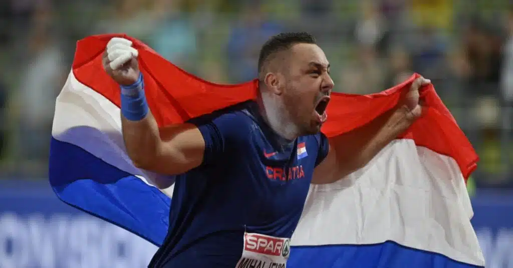 U LIVNU SAM IGRAO STOPERA, A U AMERICI NIJE BILO DANA DA ME NISU TRAŽILI DA PRIJEĐEM NA FOOTBALL