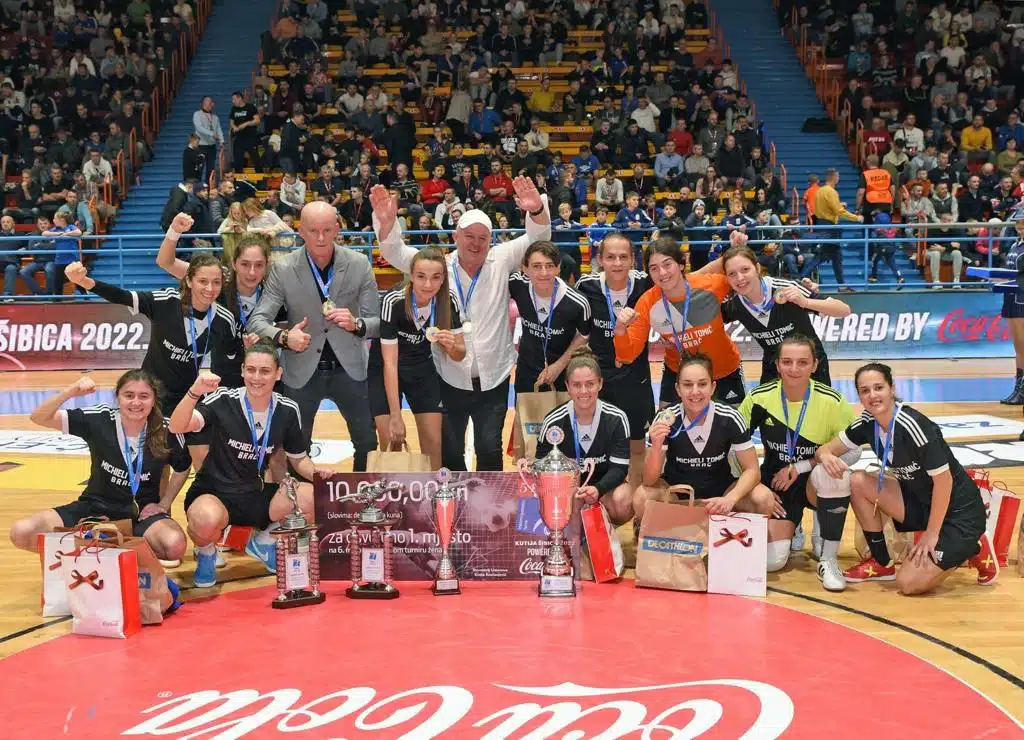 Čudesni Jerko Ćesić – Ljudina treći put zaredom pokorio Kutiju šibica