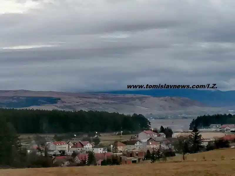 DOBRO vam oblačno i kišno jutro iz Tomislavgrada!