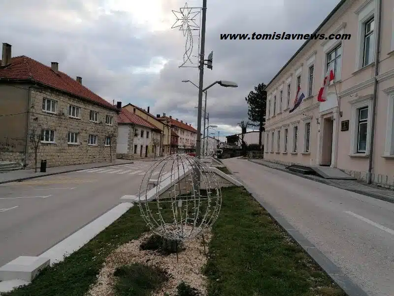 DOBRO vam razmjerno oblačno i toplo jutro iz Tomislavgrada!