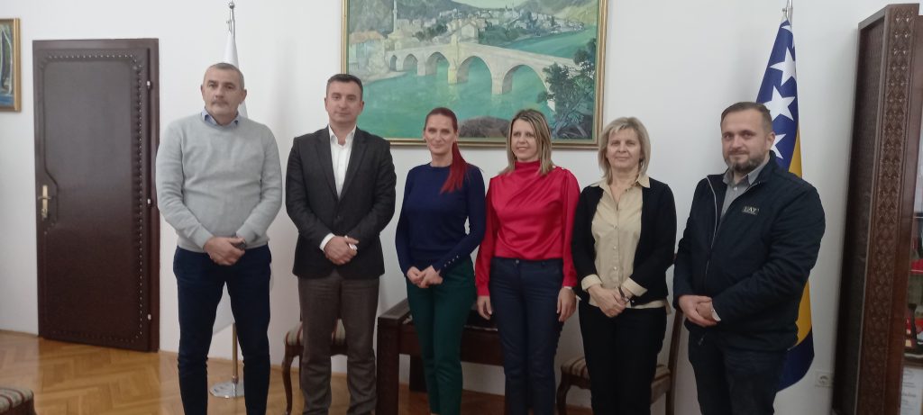 Gradonačelnik Konjica Osman Ćatić upriličio prijem za zastupnike u Skupštini HNK i Domu naroda Parlamenta FBiH Gradonačelnik Konjica Osman Ćatić upriličio prijem za zastupnike u Skupštini HNK i Domu naroda Parlamenta FBiH