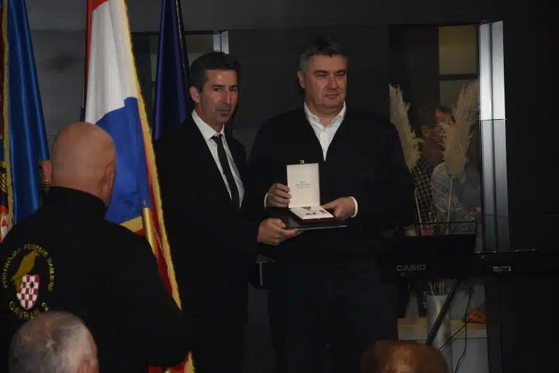 Predsjednik Republike Hrvatske odlikovao „PPN Gavran 2“