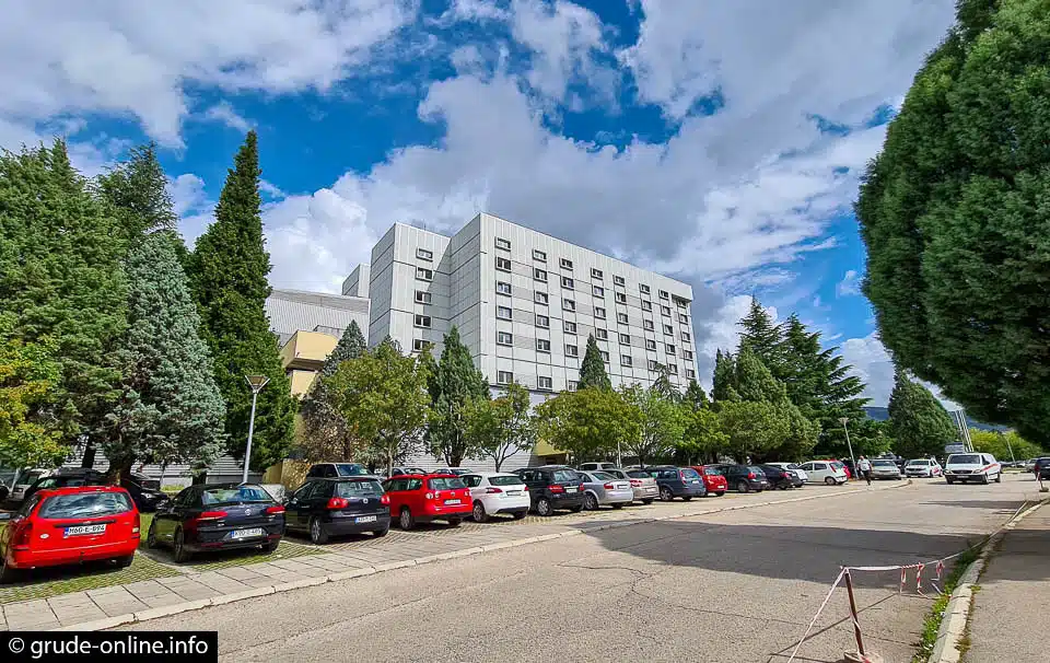 Braća preminulog mladića iz Posušja na liječenju u SKB Mostar, jedan zadobio ozljede opasne po život
