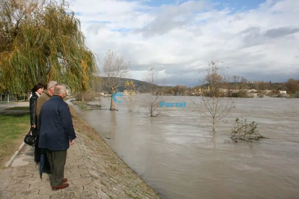 FOTO | Neretva se prije 13 godina zamalo preko rive izlila u grad!