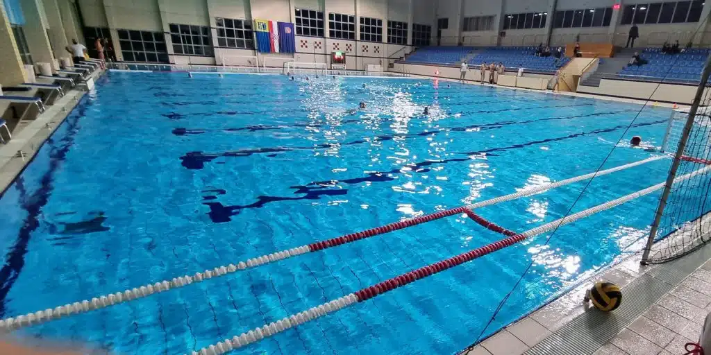 Gostovanje seniora HVK Jadran Neum u Makarskoj