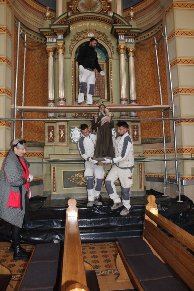 LIVNO / Obnavljaju se bočni oltari u crkvi na Gorici