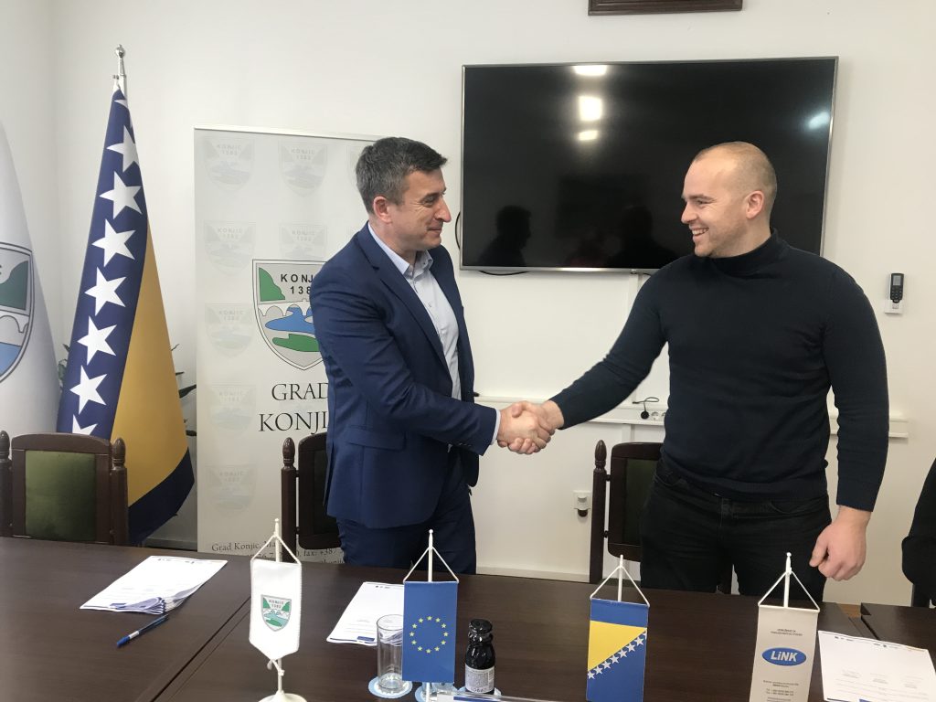 Grad Konjic i Udruženje LiNK iz Mostara potpisali ugovore sa osam korisnika o pokretanju vlastitog biznisa