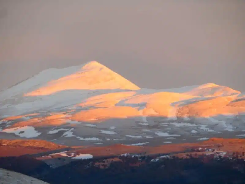 DOBRO vam razmjerno vedro i snježno jutro iz Tomislavgrada!