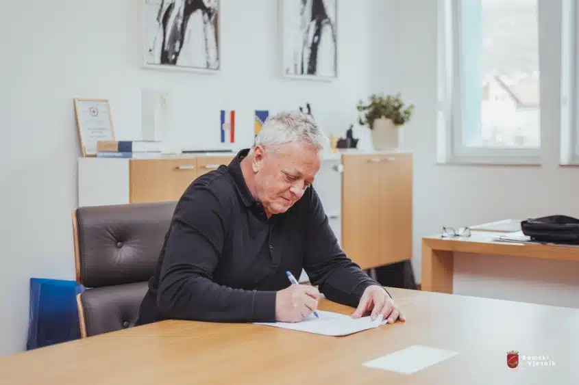“GS-RAMA”: Načelnik dr. Jozo Ivančević i Snježana Köpruner sa suradnicima obišli gradilište nove tvornice