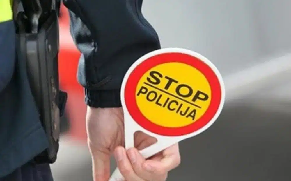 Državljani Srbije i Ukrajine pokušali prokrijumčariti veći broj stranaca