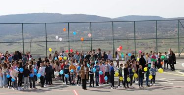 foto u osnovnoj školi ivana mažuranića u posušju obilježen svjetski dan osoba s down sindromom