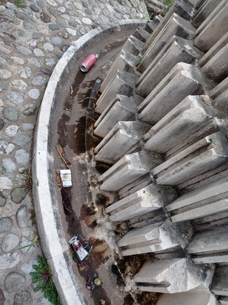 pogledajte u kakvom je stanju danas partizansko groblje u mostaru
