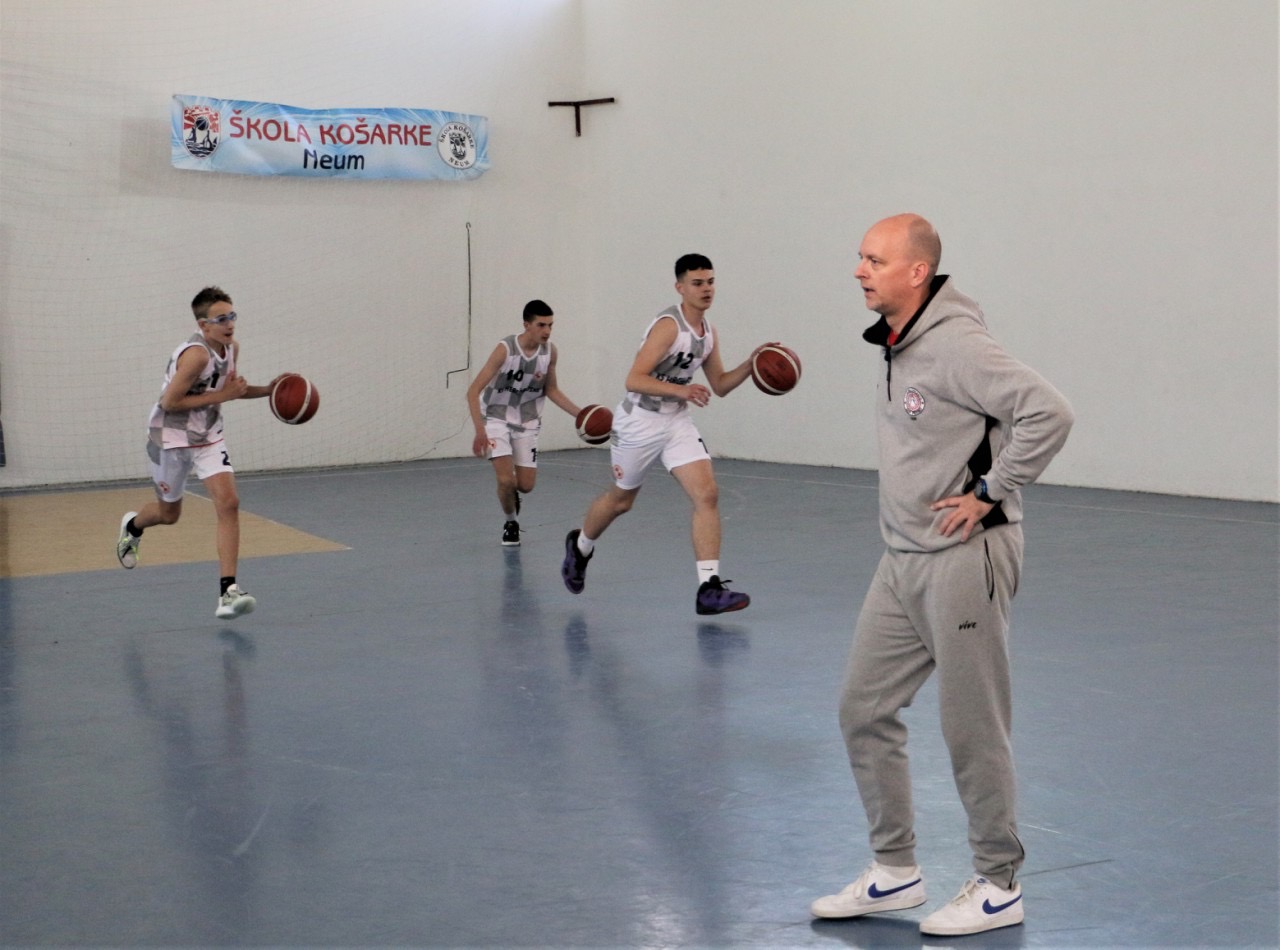 foto | neum je ovaj tjedan središte košarke, započeo kamp košarkaškog saveza herceg-bosne