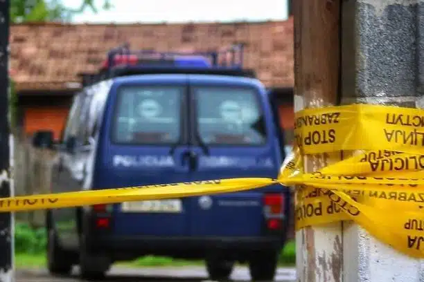 Smrtno stradao petnaestogodišnjak uslijed nesmotrenog korištenja zračne puške | HIP.ba