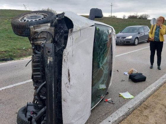 tomislavgrad – šujica: pri prevrtanju vozila vozač lakše ozlijeđen
