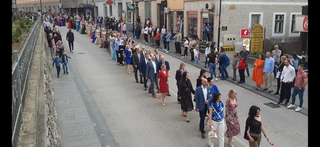 Konjičani ispratili još jednu generaciju maturanata Konjičani ispratili još jednu generaciju maturanata