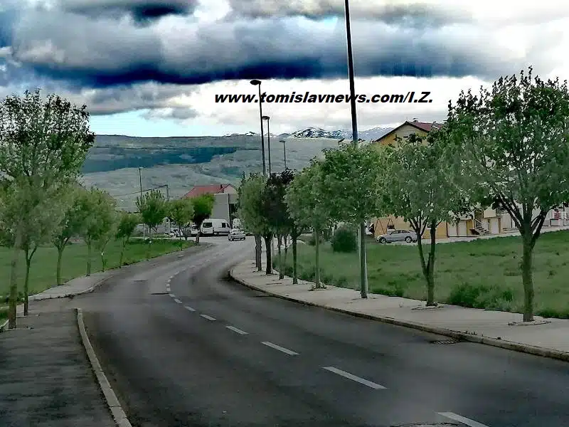DOBRO vam oblačno i kišovito nedjeljno jutro iz Tomislavgrada!