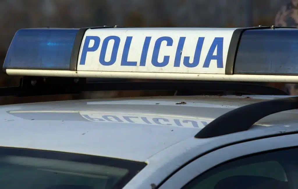 Policajac u Grudama osumnjičenom dojavio da ga prate