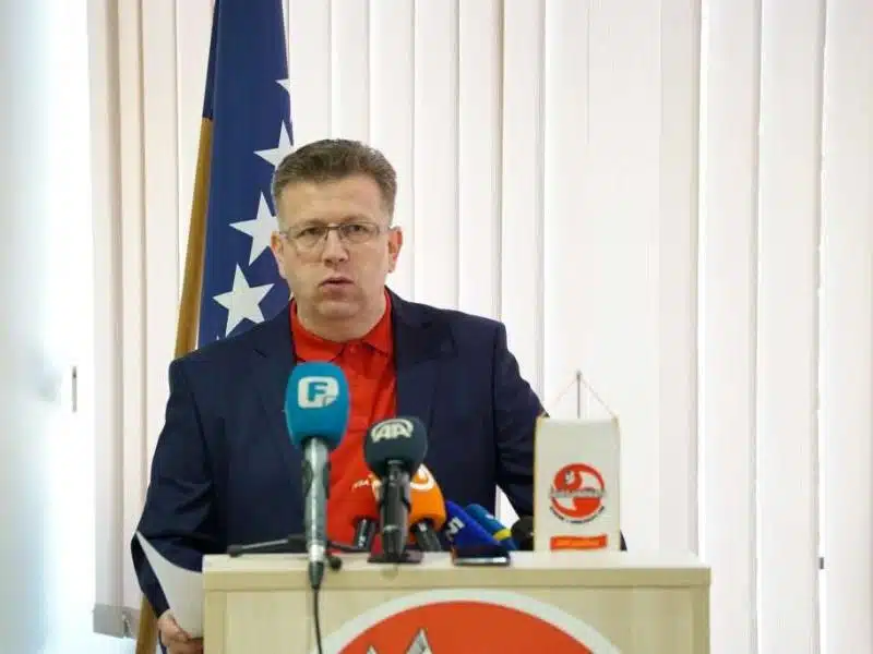 Sindikati ne odustaju od zakona po kojem će minimalna plaća biti 1.000 KM
