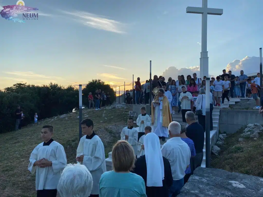 Sutra je Tijelovo, praznik Presvetog Tijela i Krvi Kristove