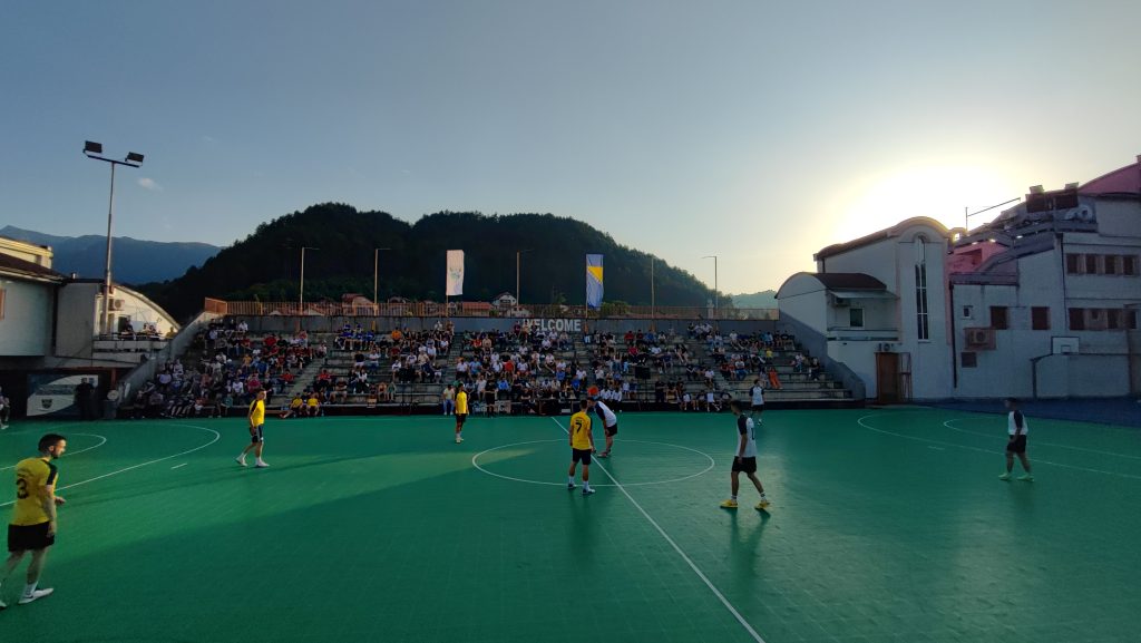 Konjic: Večeras počeo malonogometni turnir "Tri kornera penal"