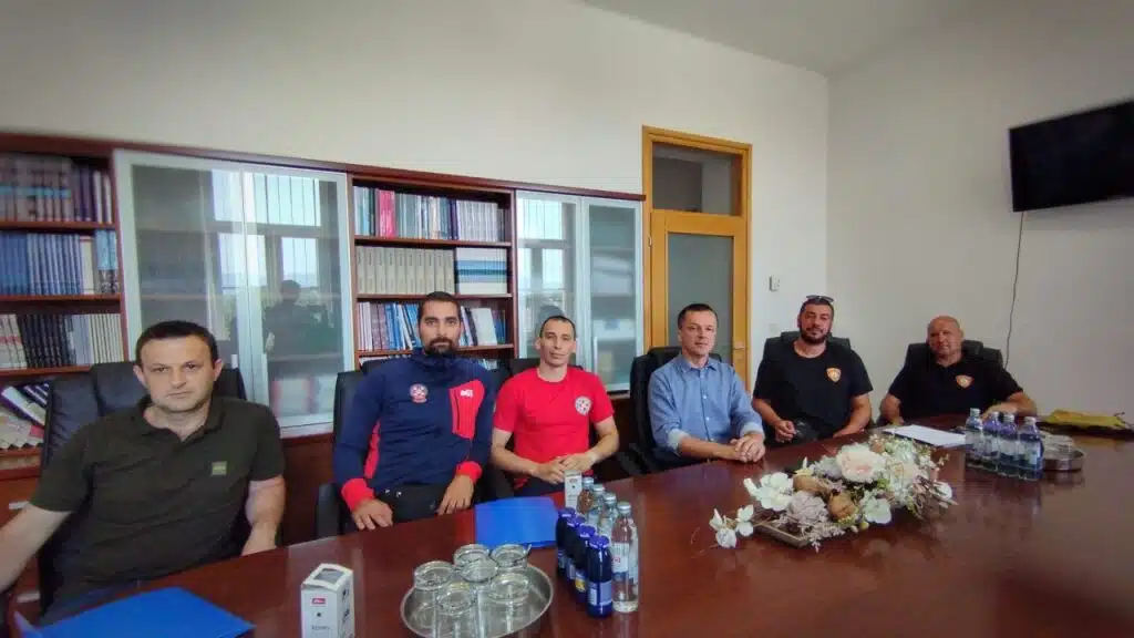 ORGANIZIRANE SLUŽBE ZAŠTITE I SPAŠAVANJA I POTPISANI UGOVORI O MEĐUSOBNIM PRAVIMA I OBVEZAMA